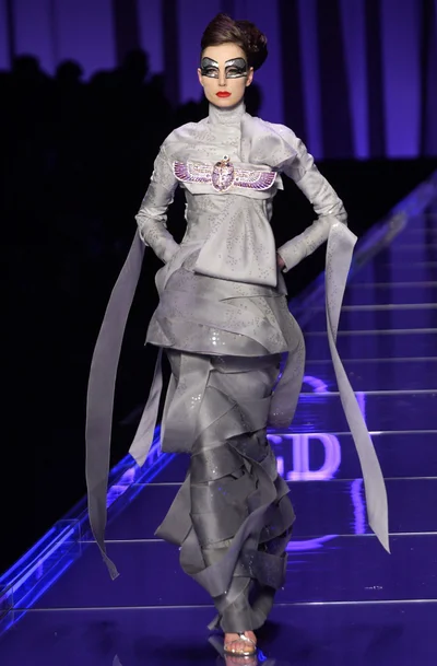 Look 17